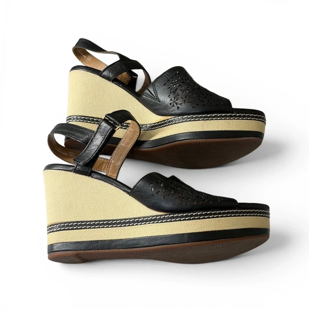 Clarks Wedge Sandals 9 Black‎ Women Laser Cut Leather Canvas Platform *READ*